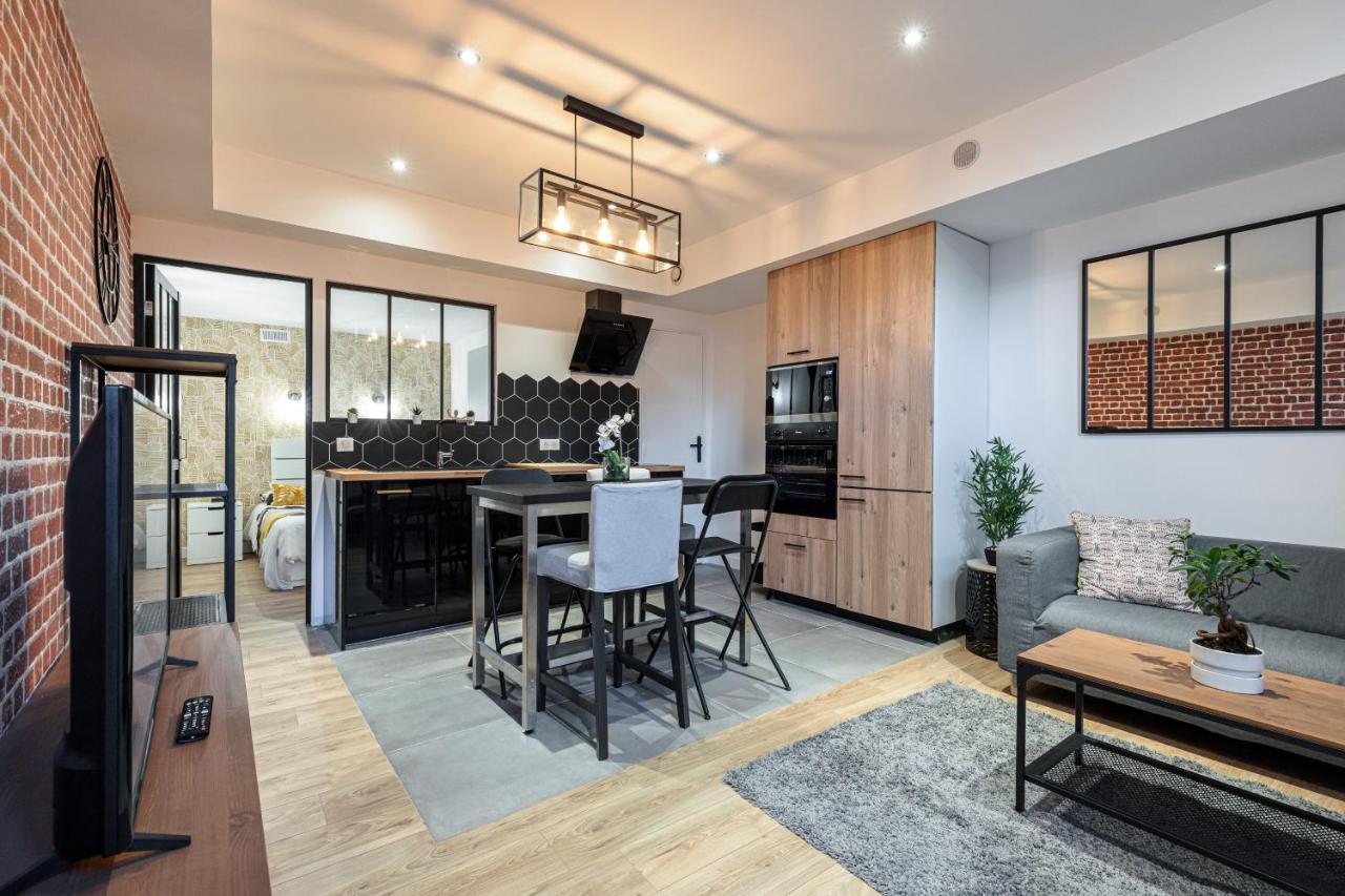 Le Loft Magnan - Ac- Pres Mer - Wifi - Parking - Confort Et Moderne - Supermarches Et Tram Proches Nice Exterior photo